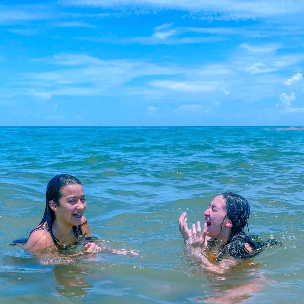 Meet your Posher, Ava